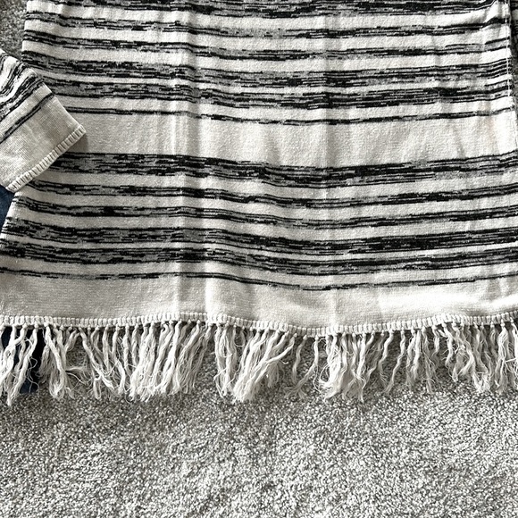 Chaser Long Sleeve Fringe Hem Top - Picture 5 of 6